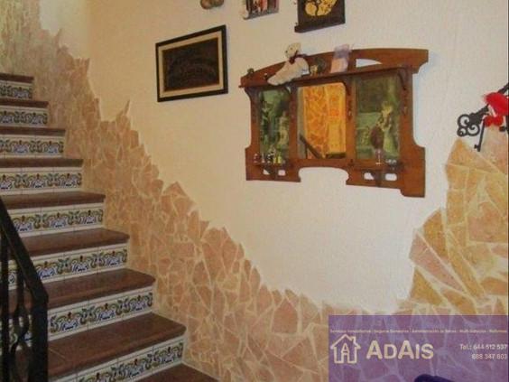 For sale of house in Ador