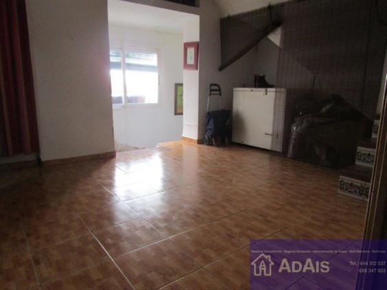 For sale of house in Ador