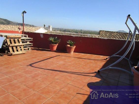 For sale of house in Ador