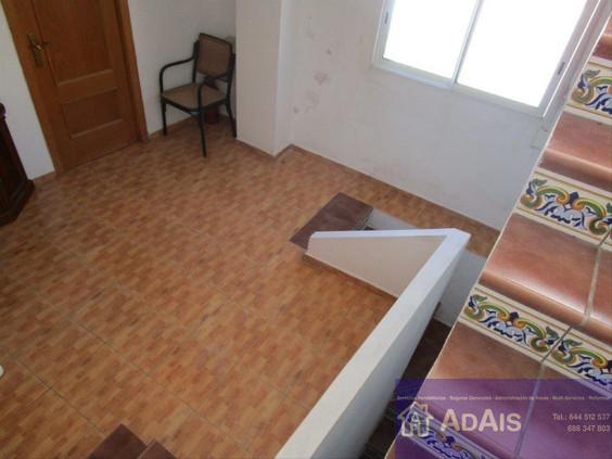 For sale of house in Ador