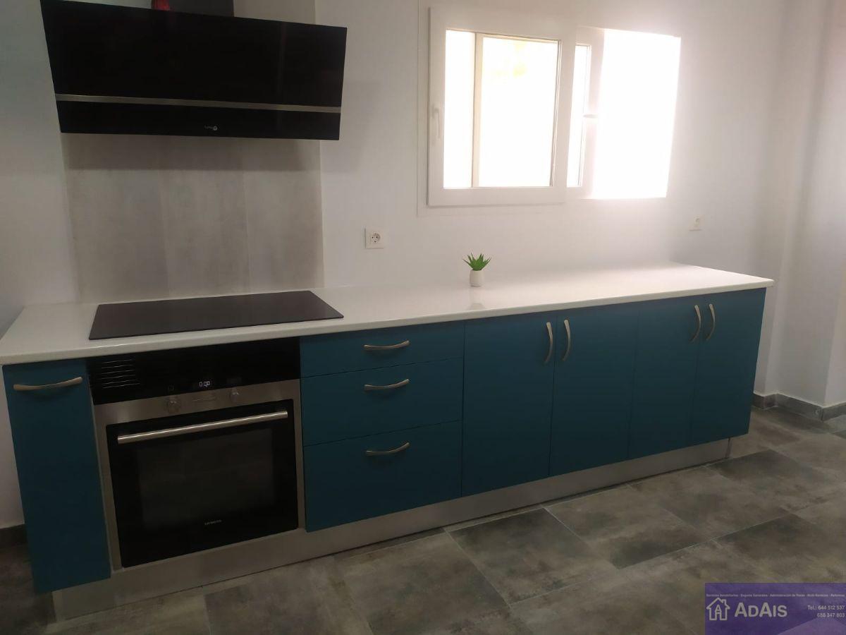 For sale of chalet in Gandia