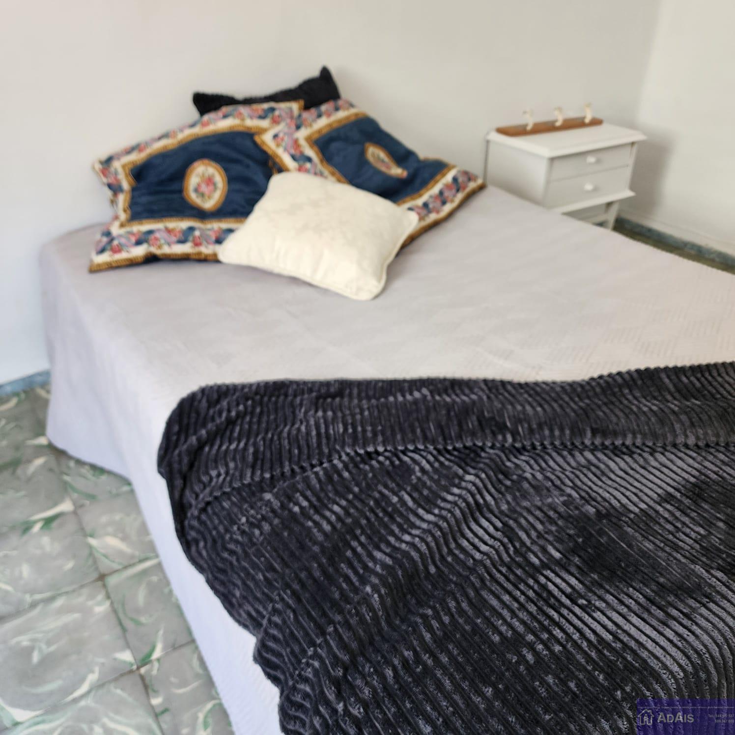For rent of flat in Piles