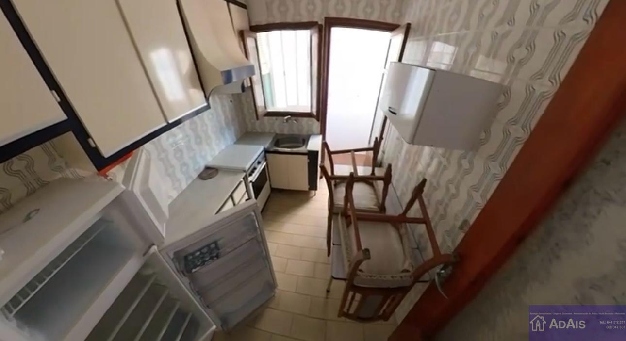 For rent of flat in Piles