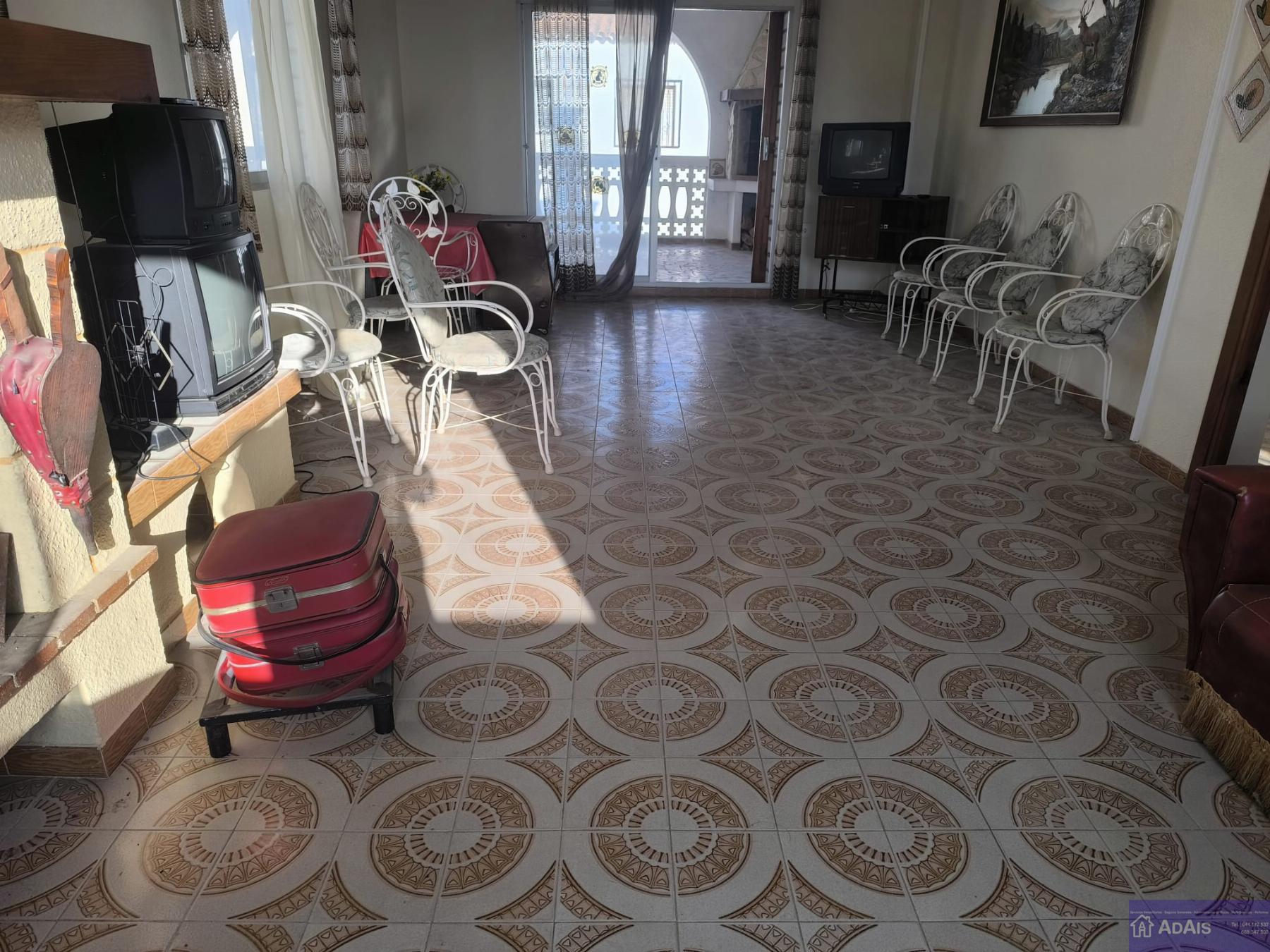For sale of chalet in Gandia