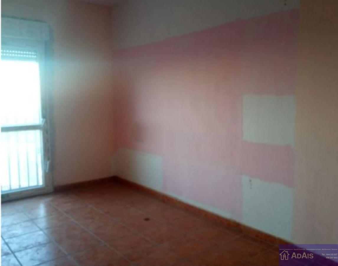 For sale of flat in Ador