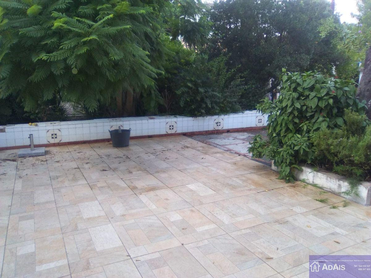 For sale of chalet in Gandia