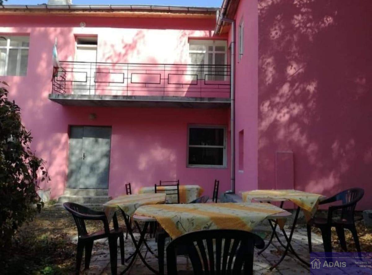 For sale of house in Zarra