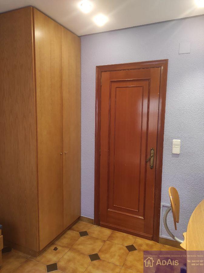 For sale of flat in Almoines