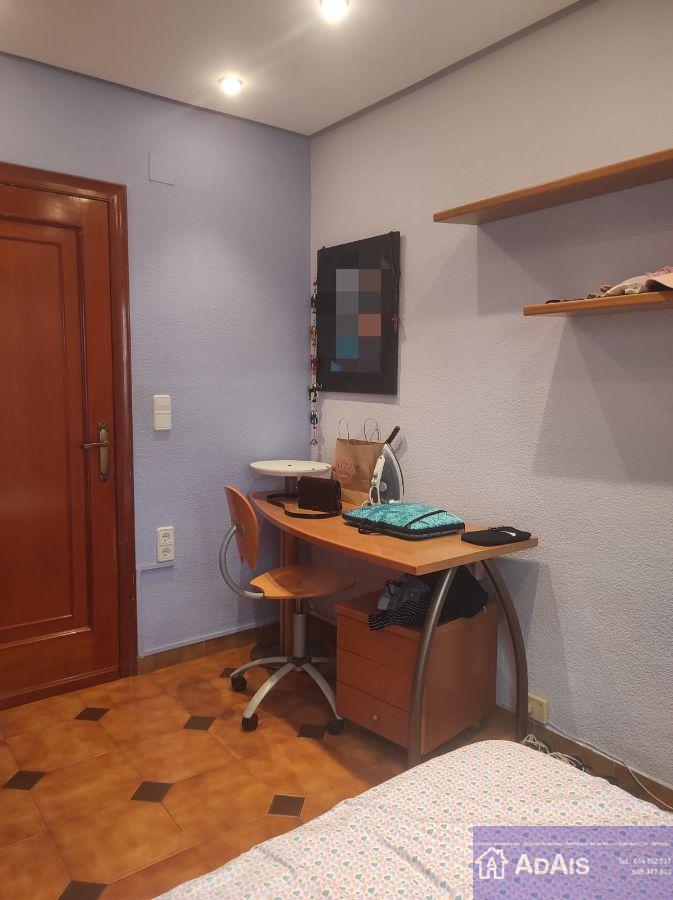 For sale of flat in Almoines