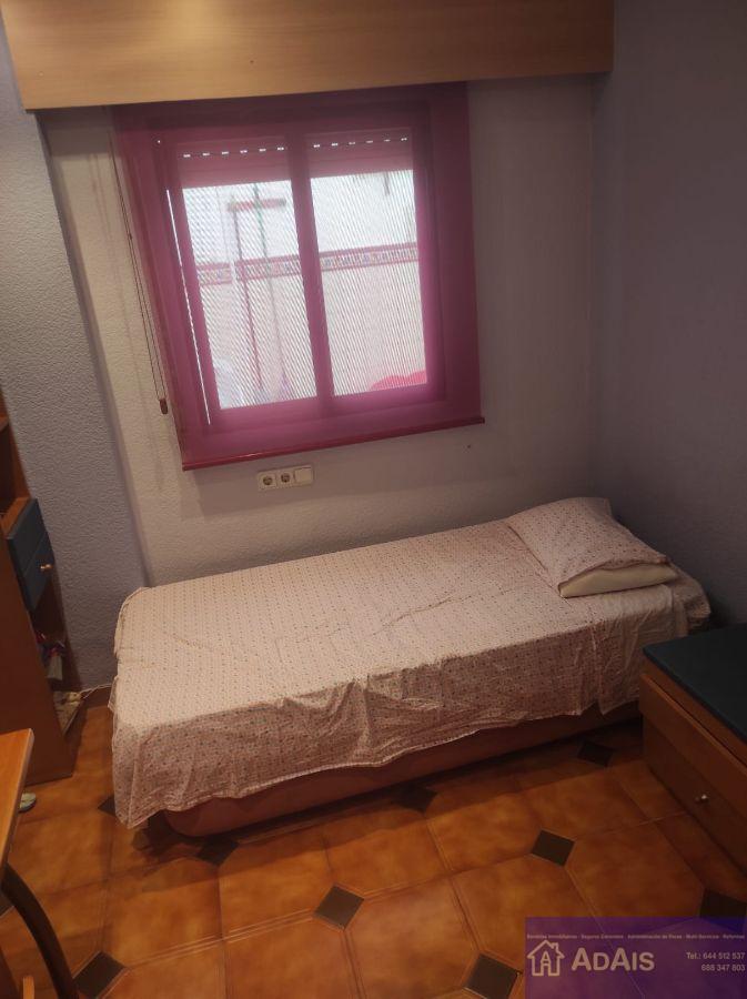 For sale of flat in Almoines