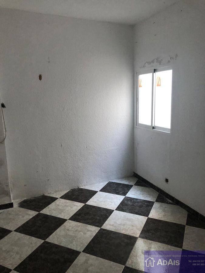 For sale of house in Oliva