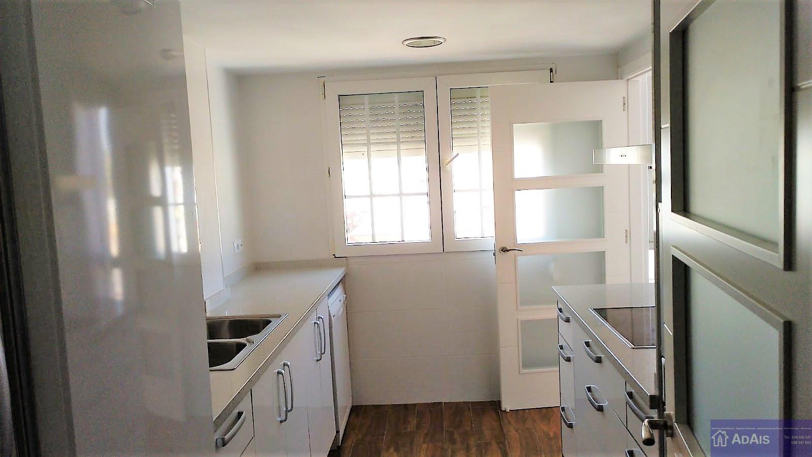 For sale of penthouse in Gandia