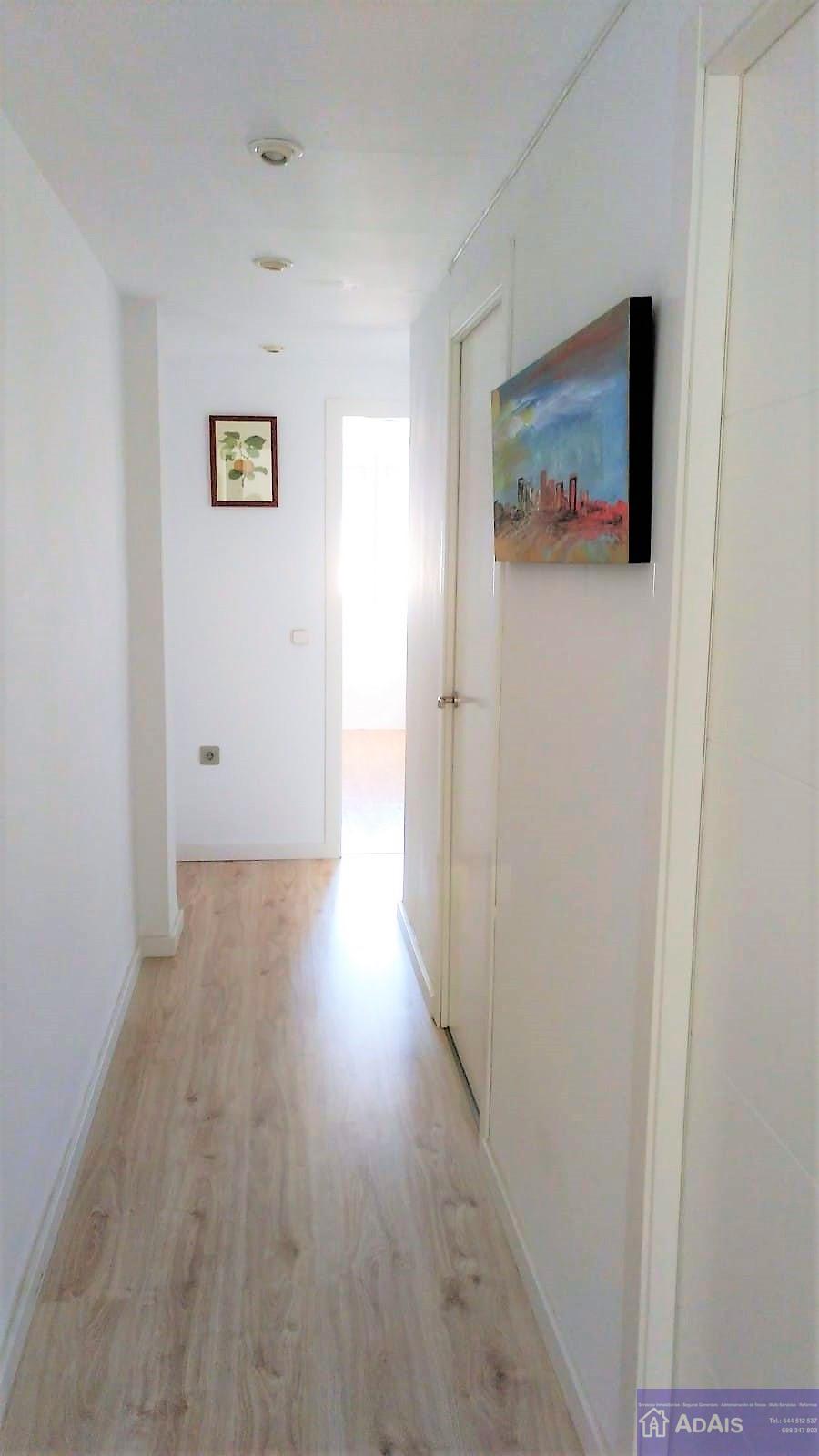 For sale of penthouse in Gandia