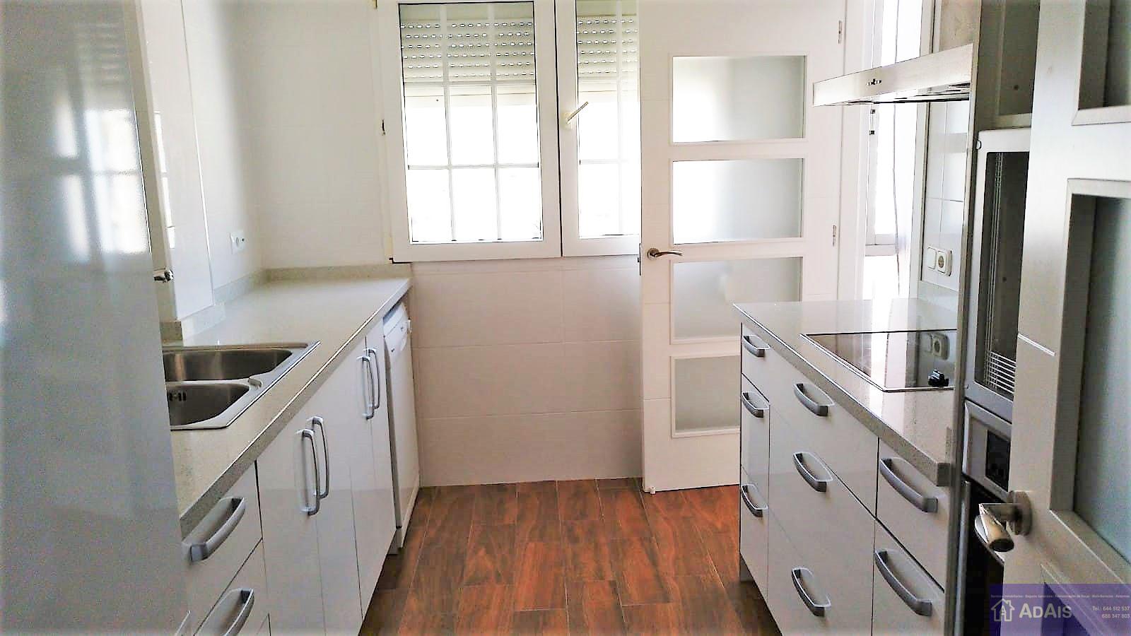 For sale of penthouse in Gandia