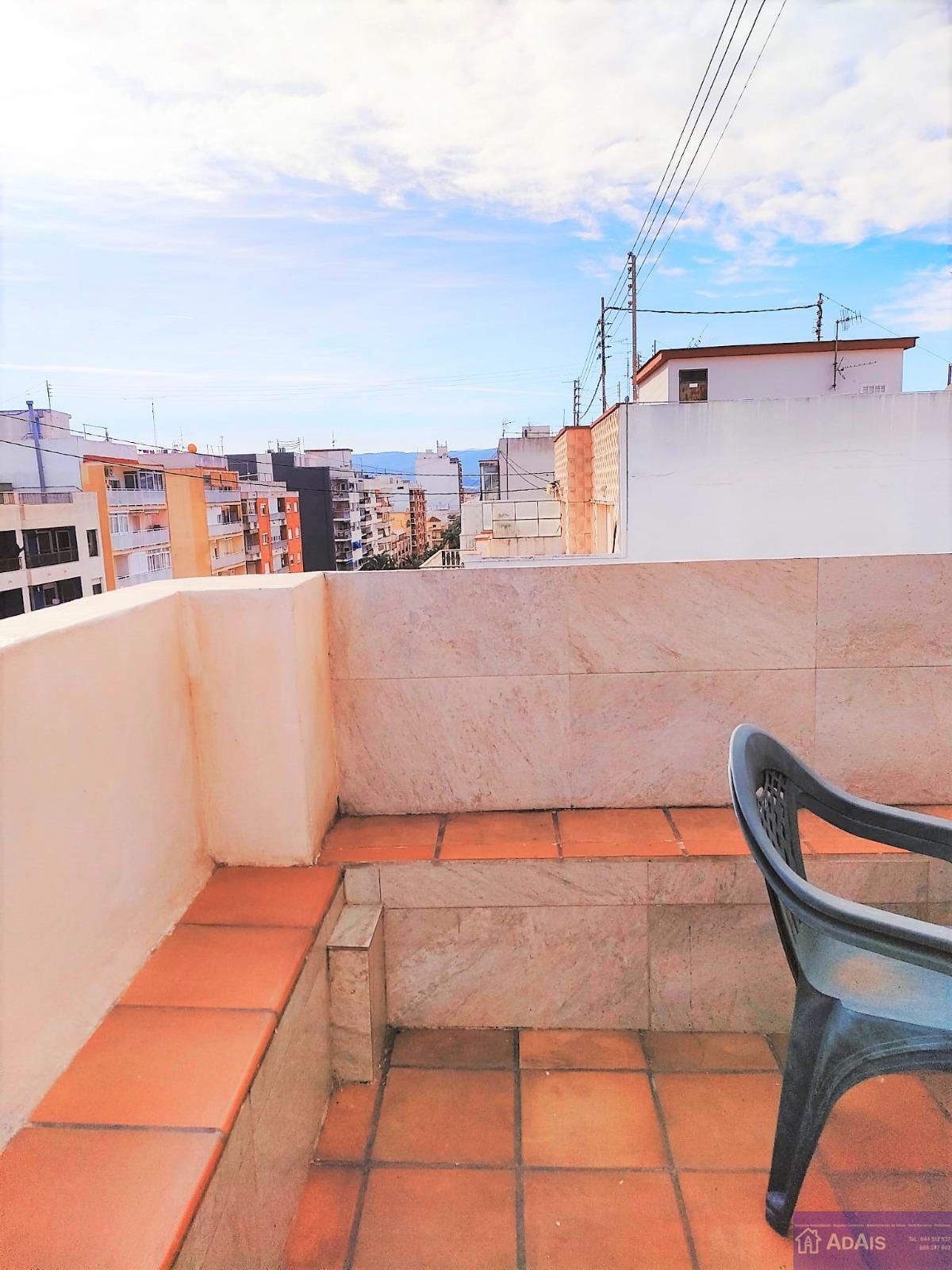 For sale of penthouse in Gandia