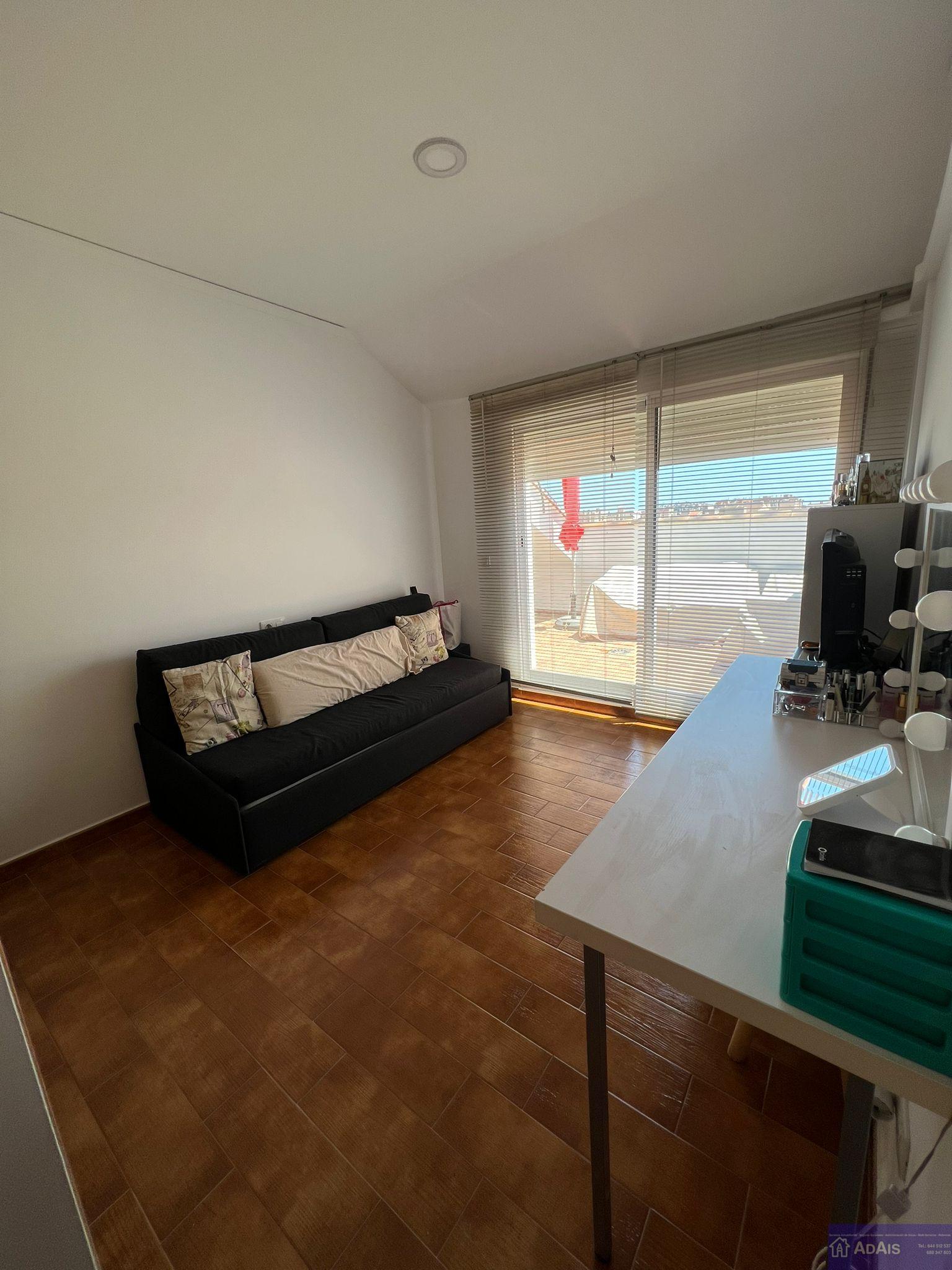 For sale of duplex in Gandia