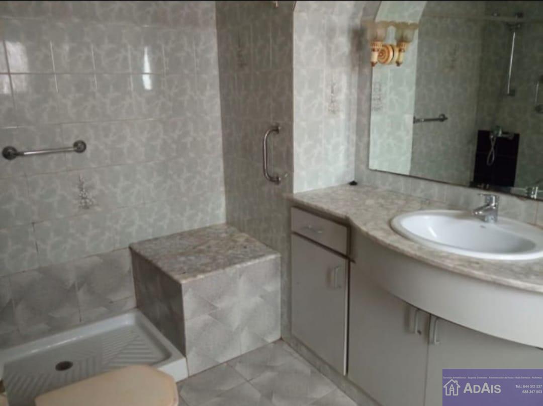 For sale of house in Oliva