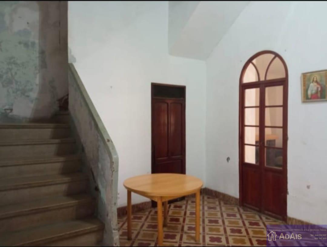 For sale of house in Oliva