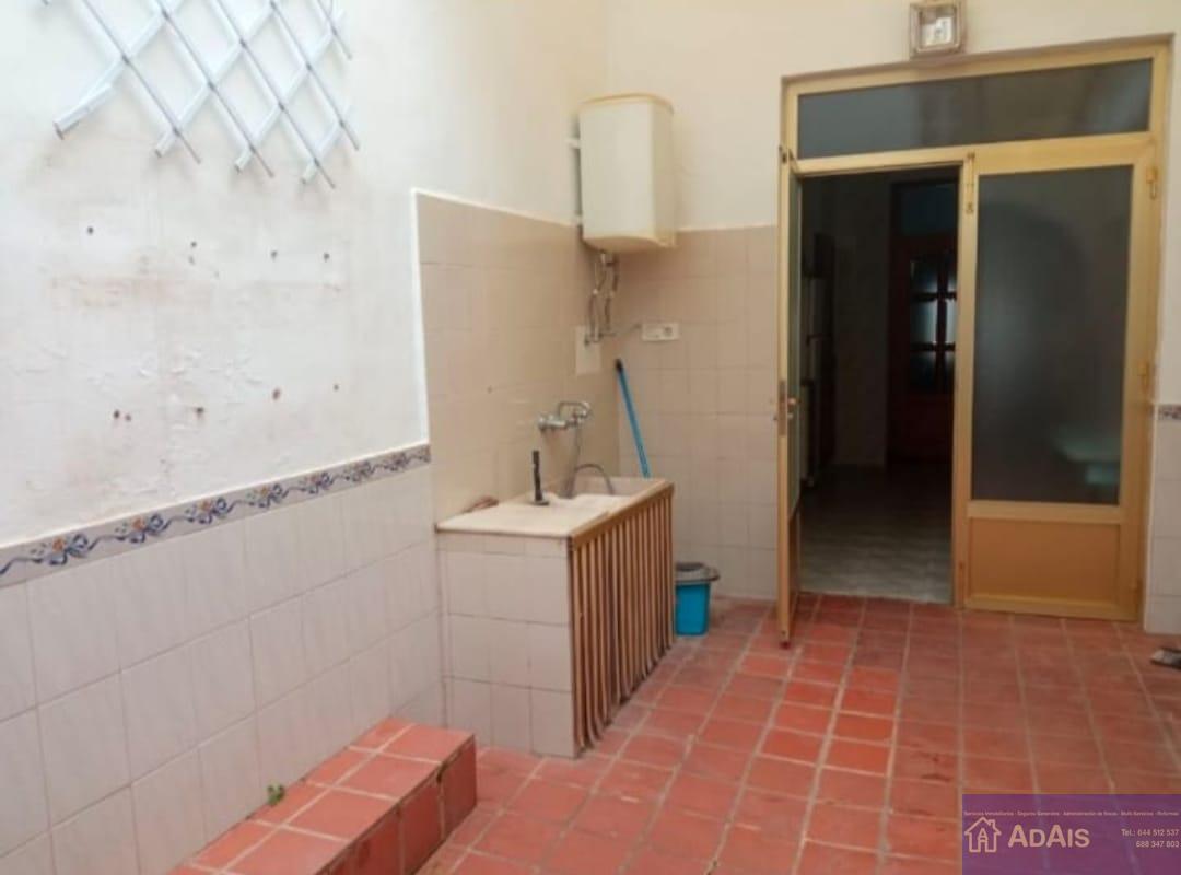 For sale of house in Oliva