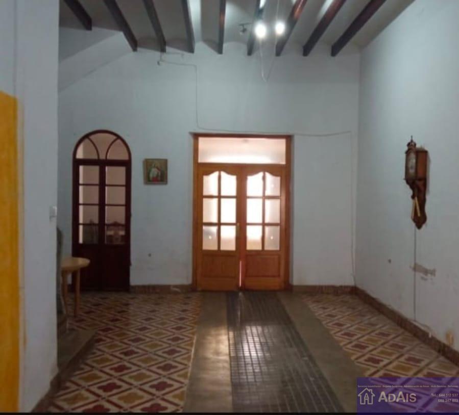 Venta de casa en Oliva