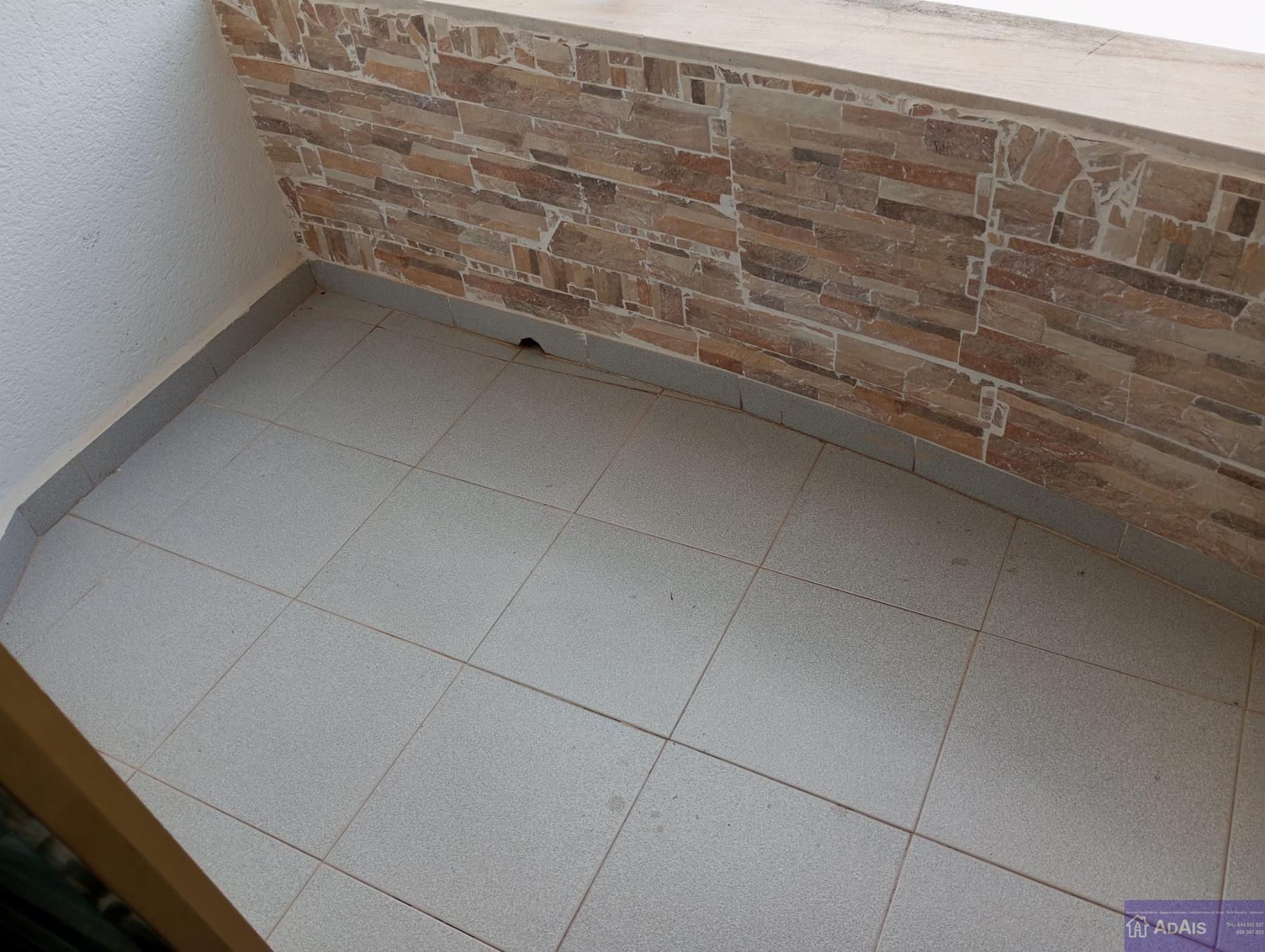 For sale of duplex in Gandia