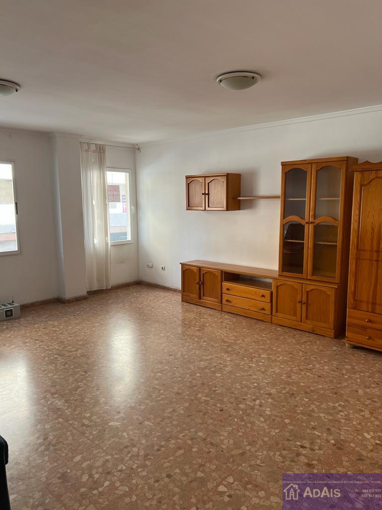 For sale of flat in Oliva