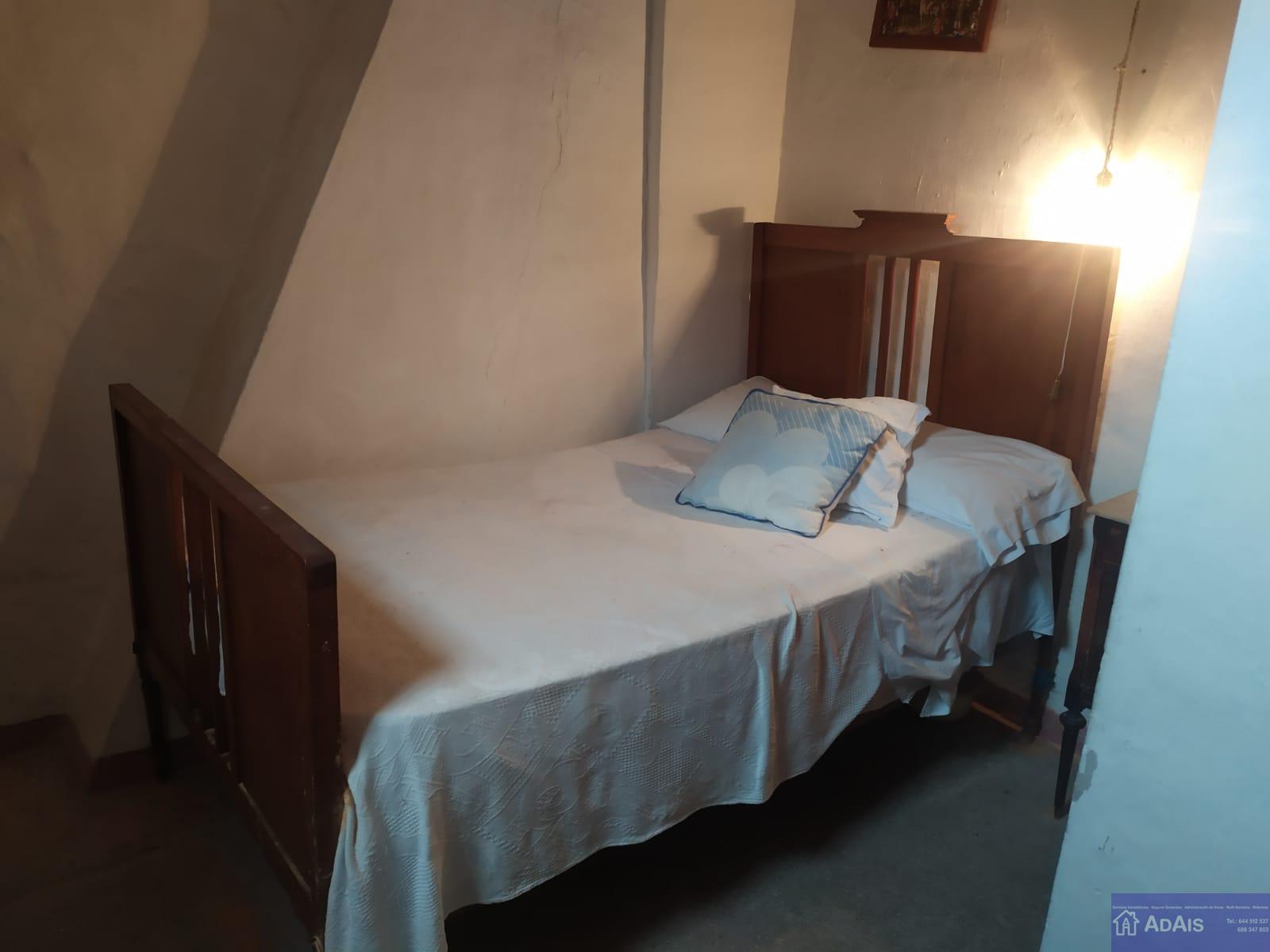 For sale of house in Beniarjó