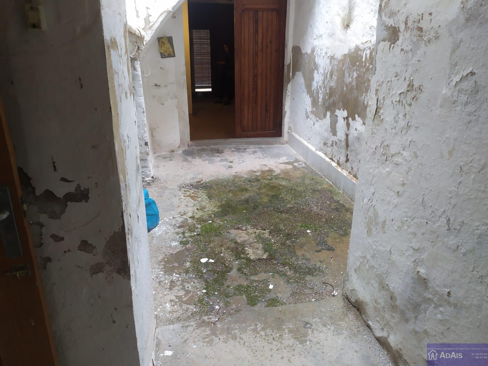 For sale of house in Beniarjó