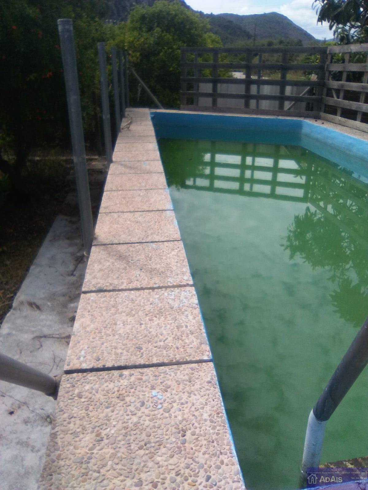 For sale of chalet in Gandia