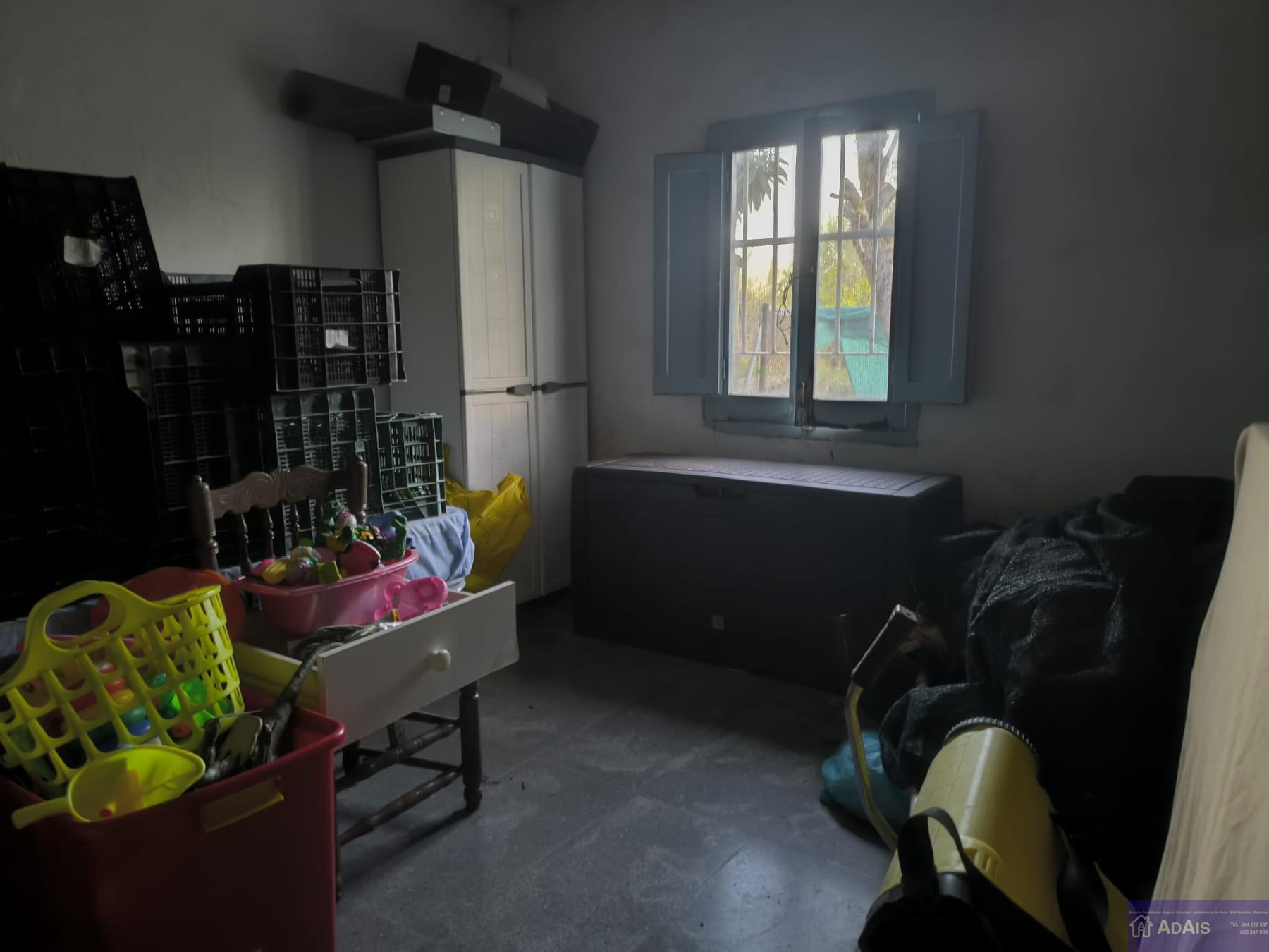 For sale of chalet in Gandia