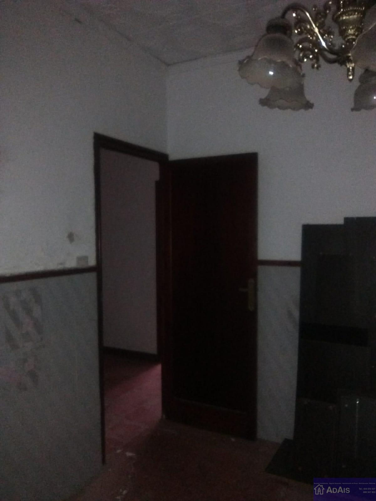 For sale of ground floor in Gandia