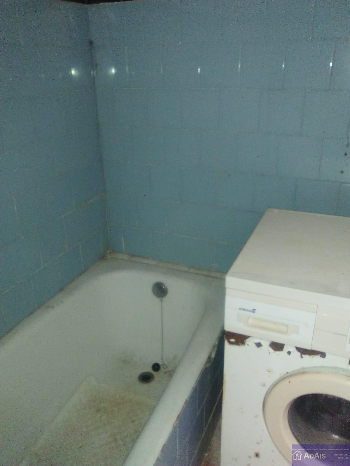 For sale of ground floor in Gandia