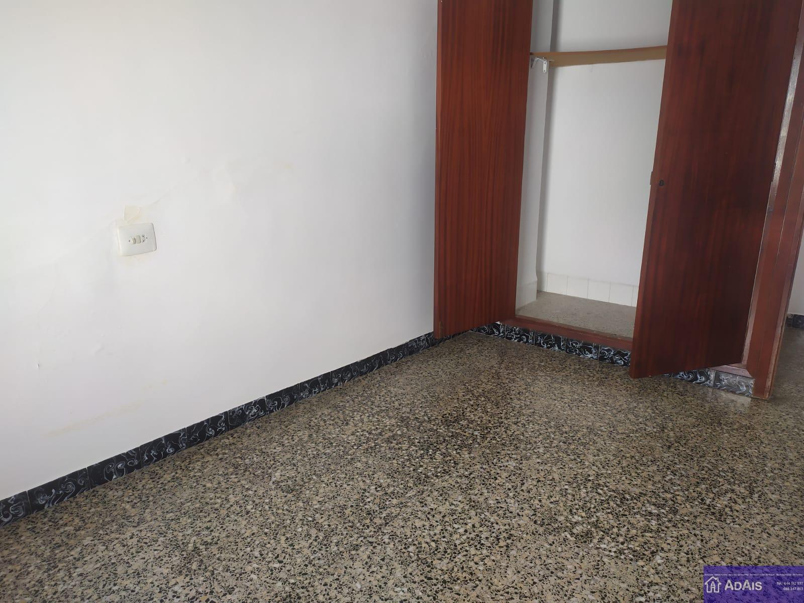 For sale of building in Gandia