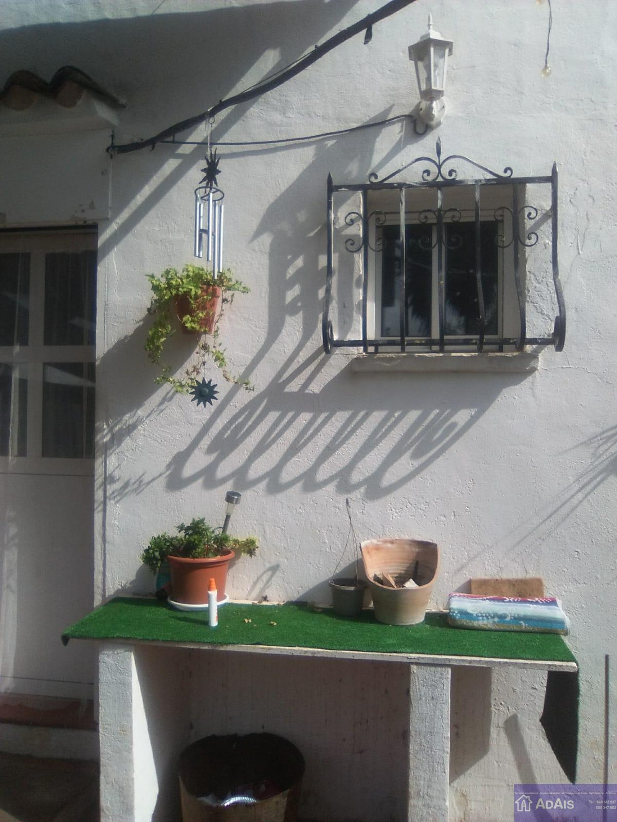 For sale of chalet in Gandia