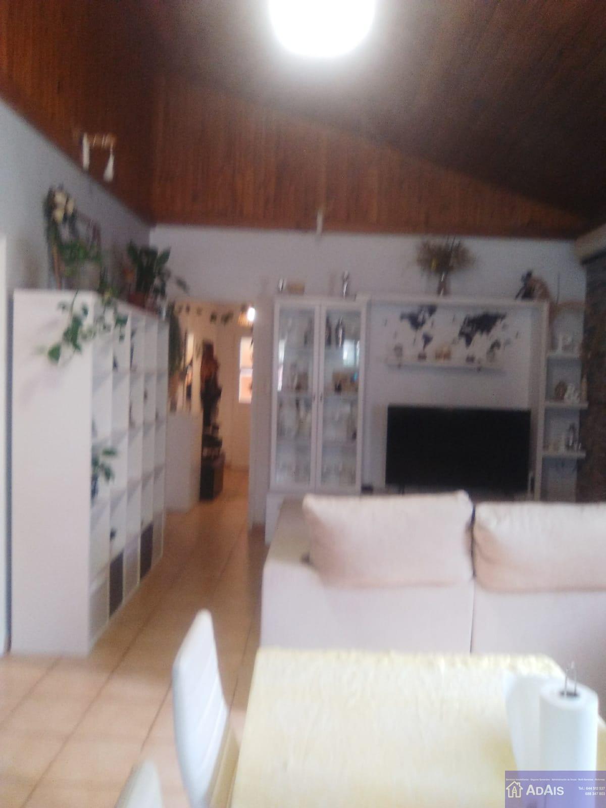 For sale of chalet in Gandia