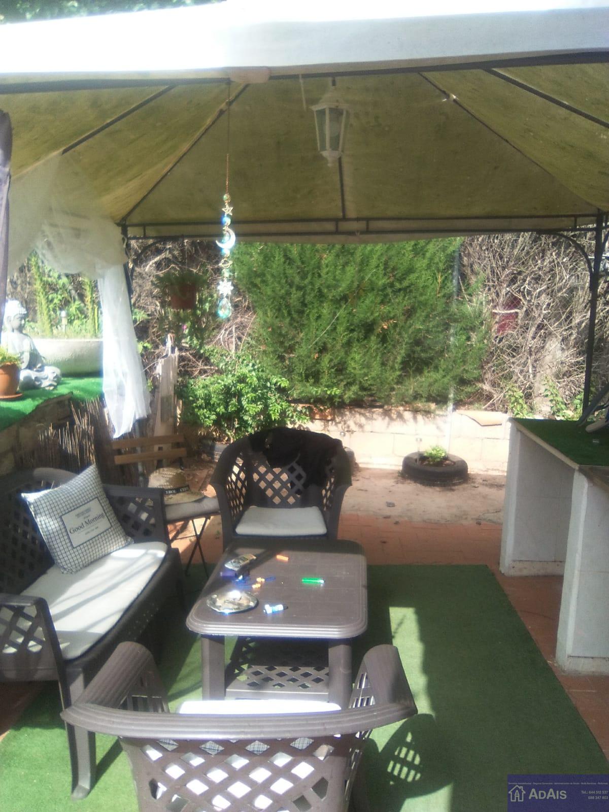 For sale of chalet in Gandia