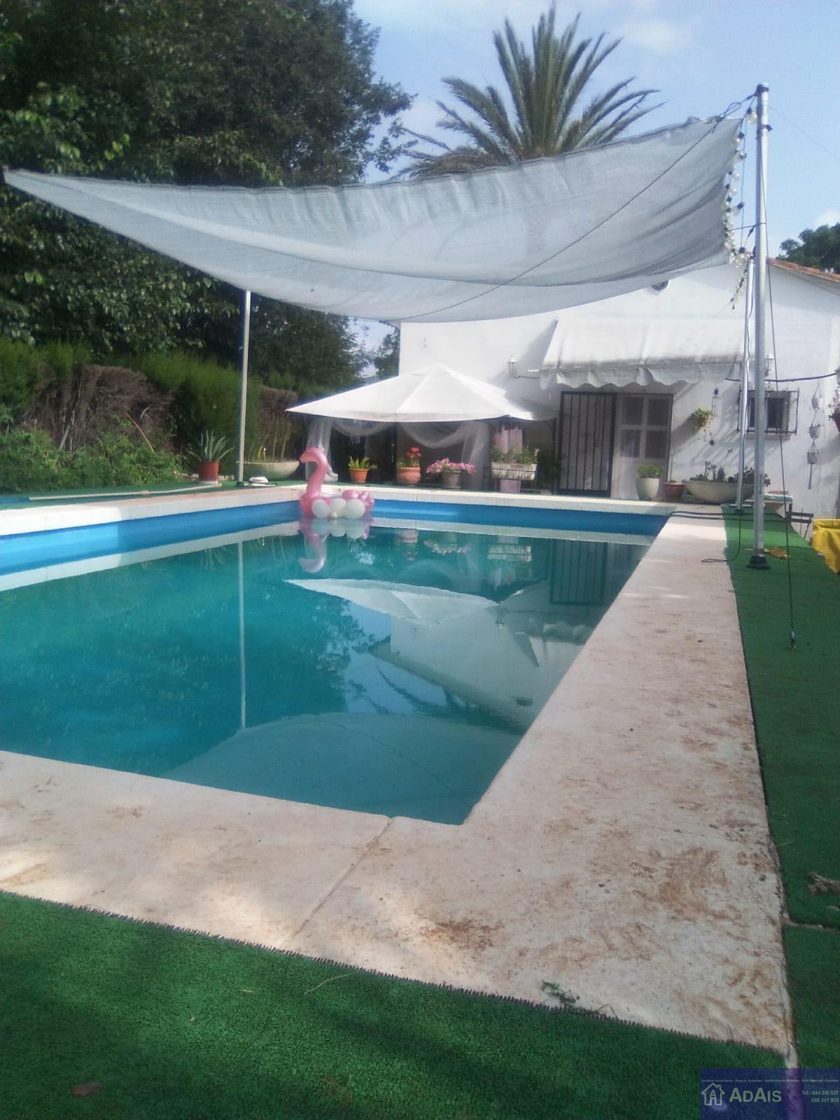 For sale of chalet in Gandia