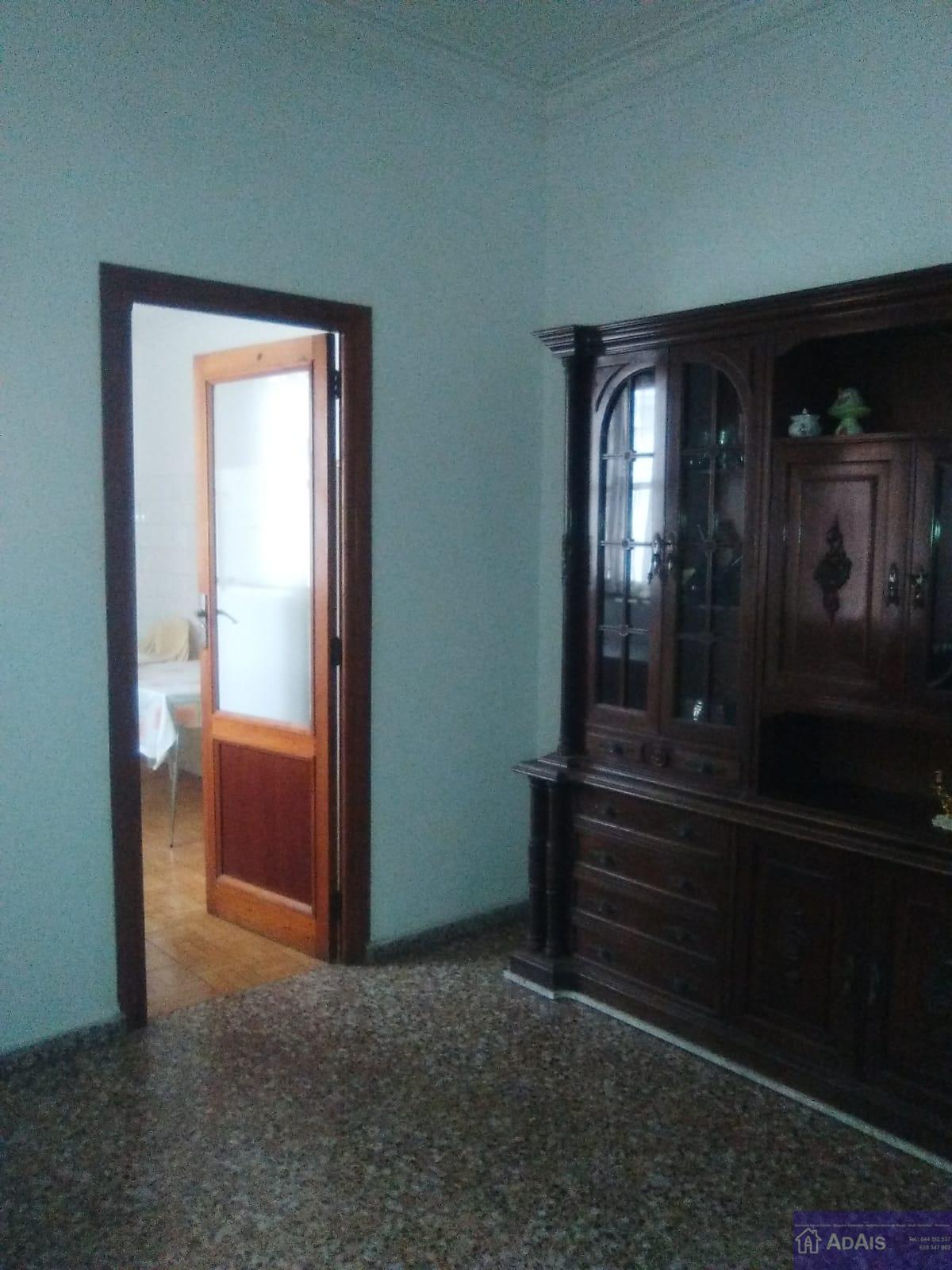 For sale of flat in Villalonga