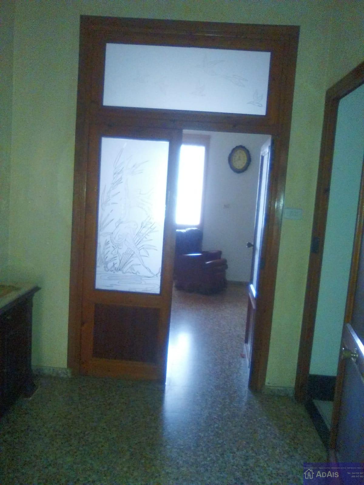 For sale of flat in Villalonga