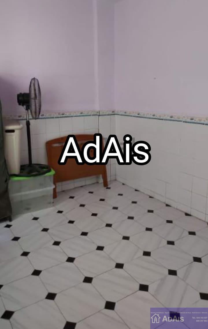 For sale of ground floor in Gandia
