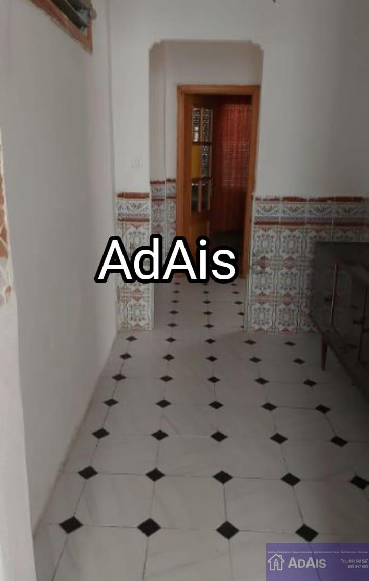 For sale of ground floor in Gandia