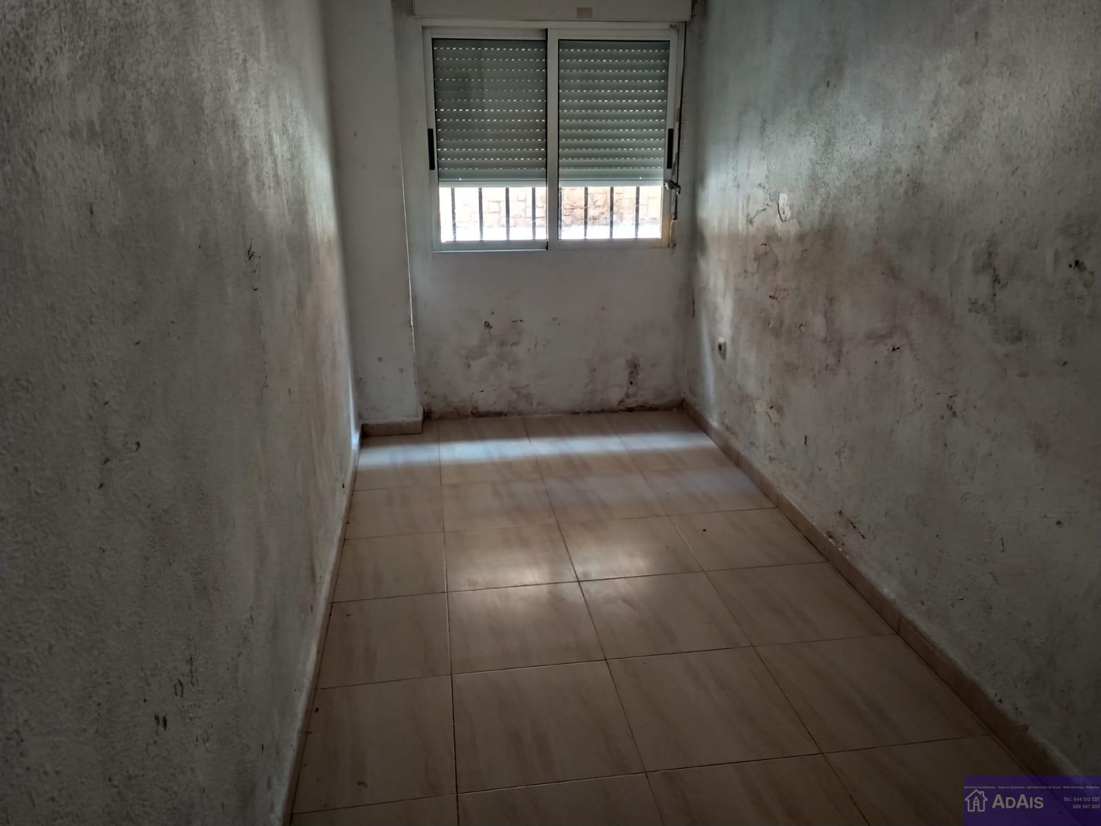 Venta de planta baja en Gandia