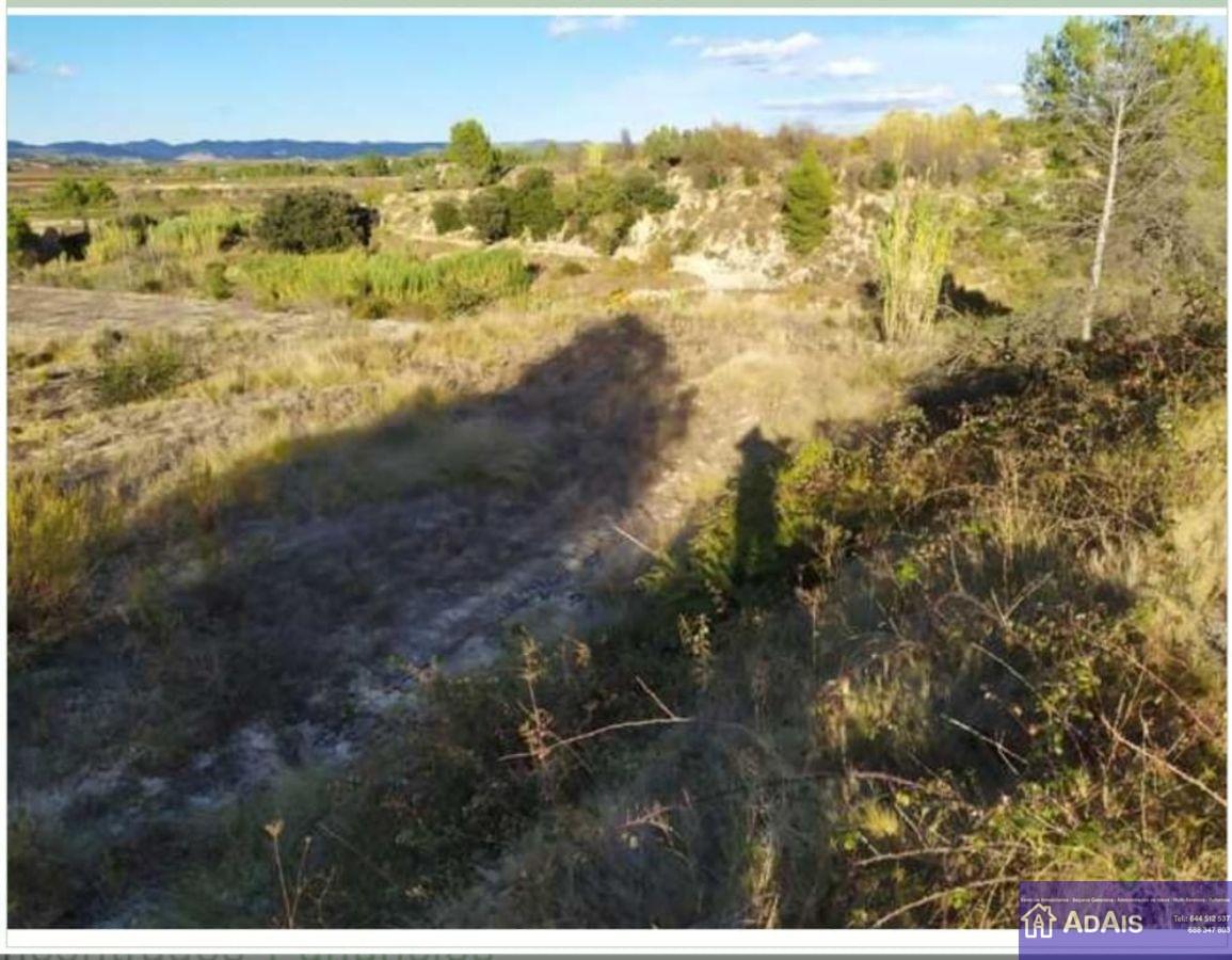 For sale of land in Beniarjó