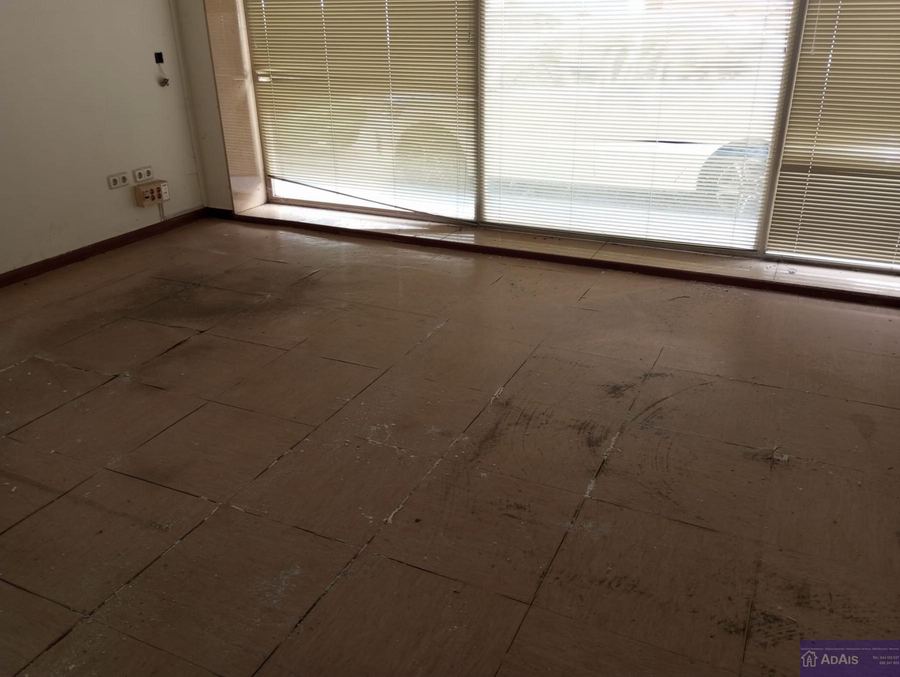 For rent of commercial in Gandia