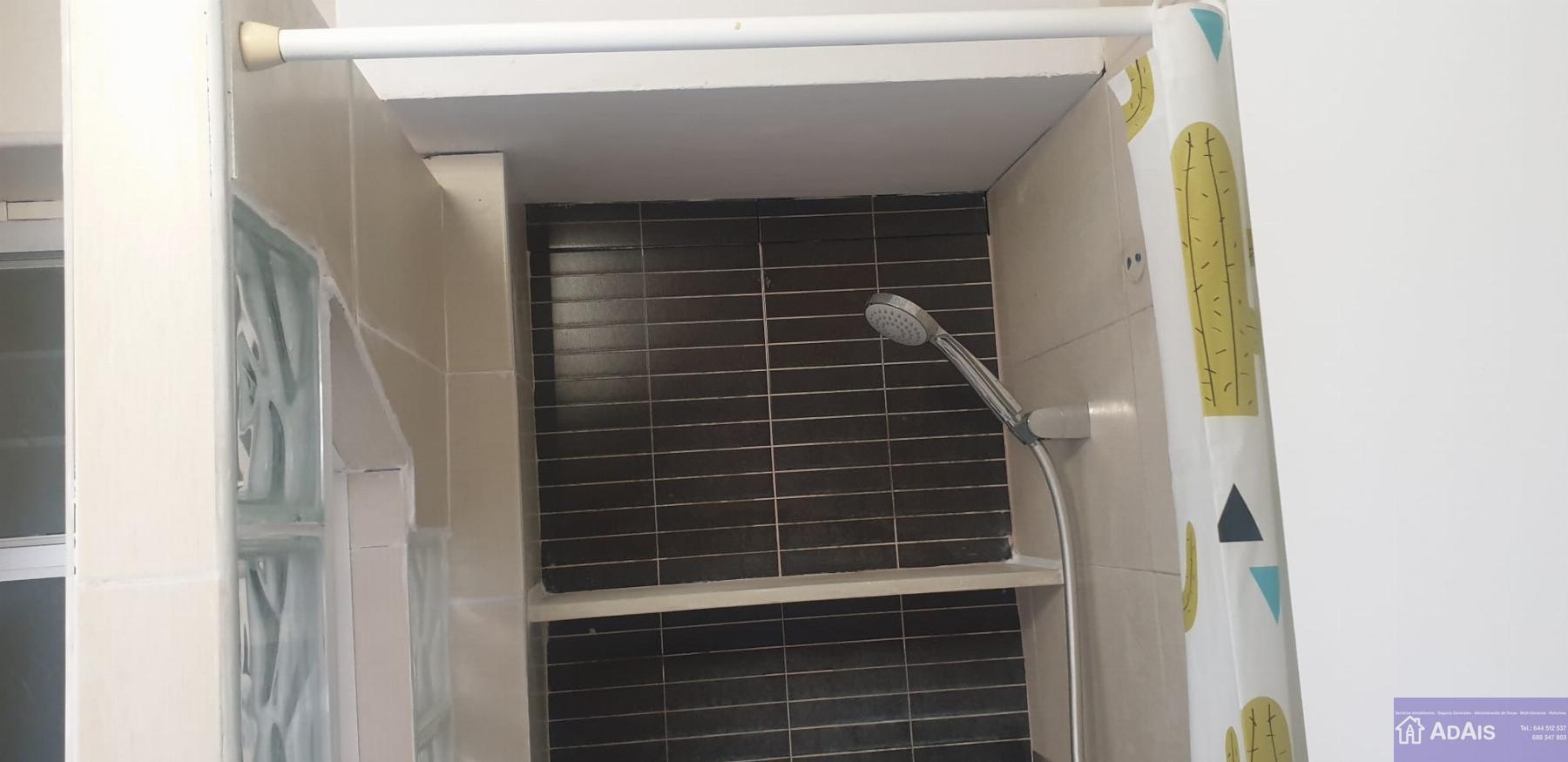 For rent of room in Gandia