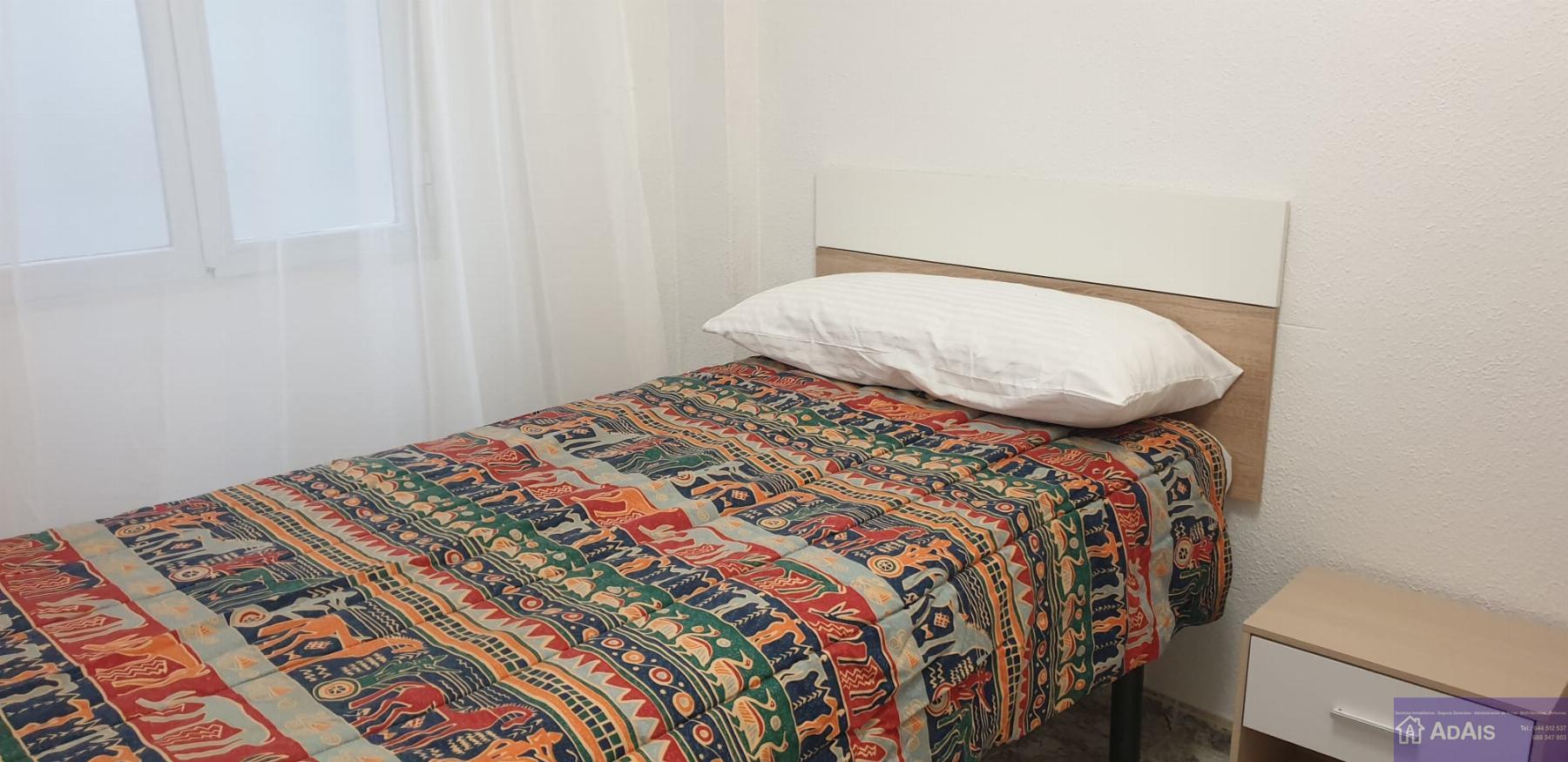 For rent of room in Gandia