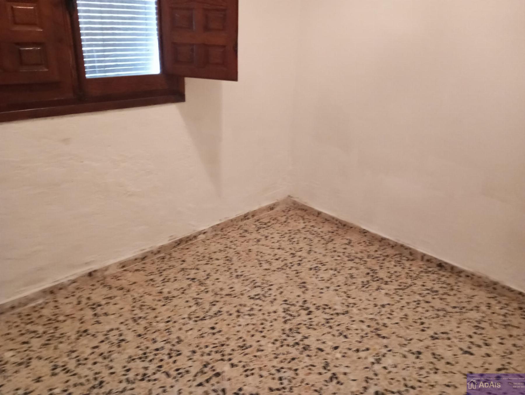 For sale of chalet in Potríes