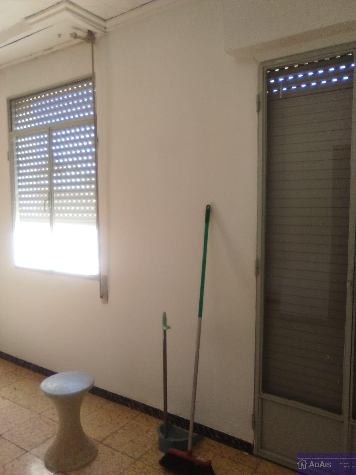 Venta de edificio en Almoines