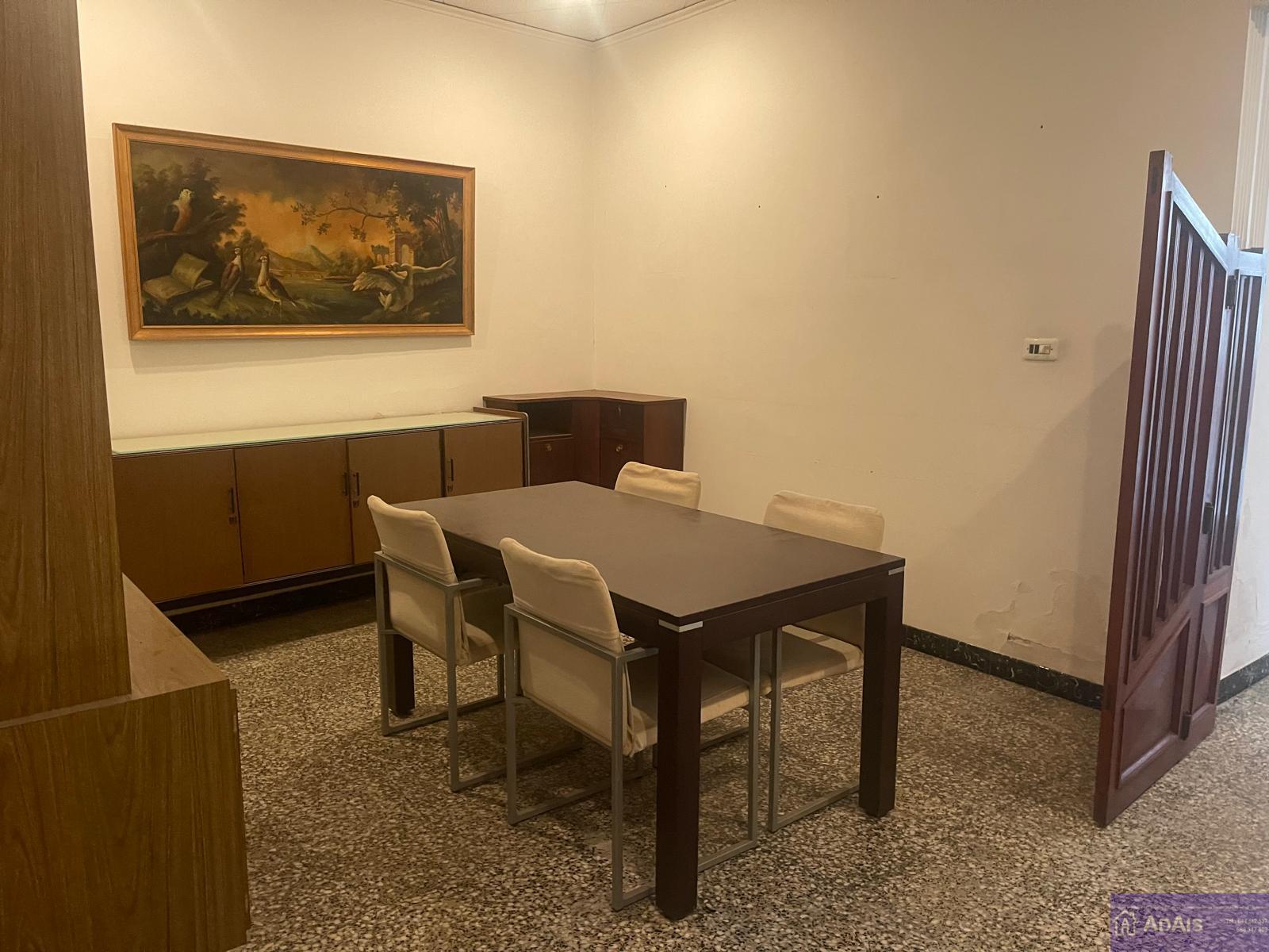 For sale of building in Almoines