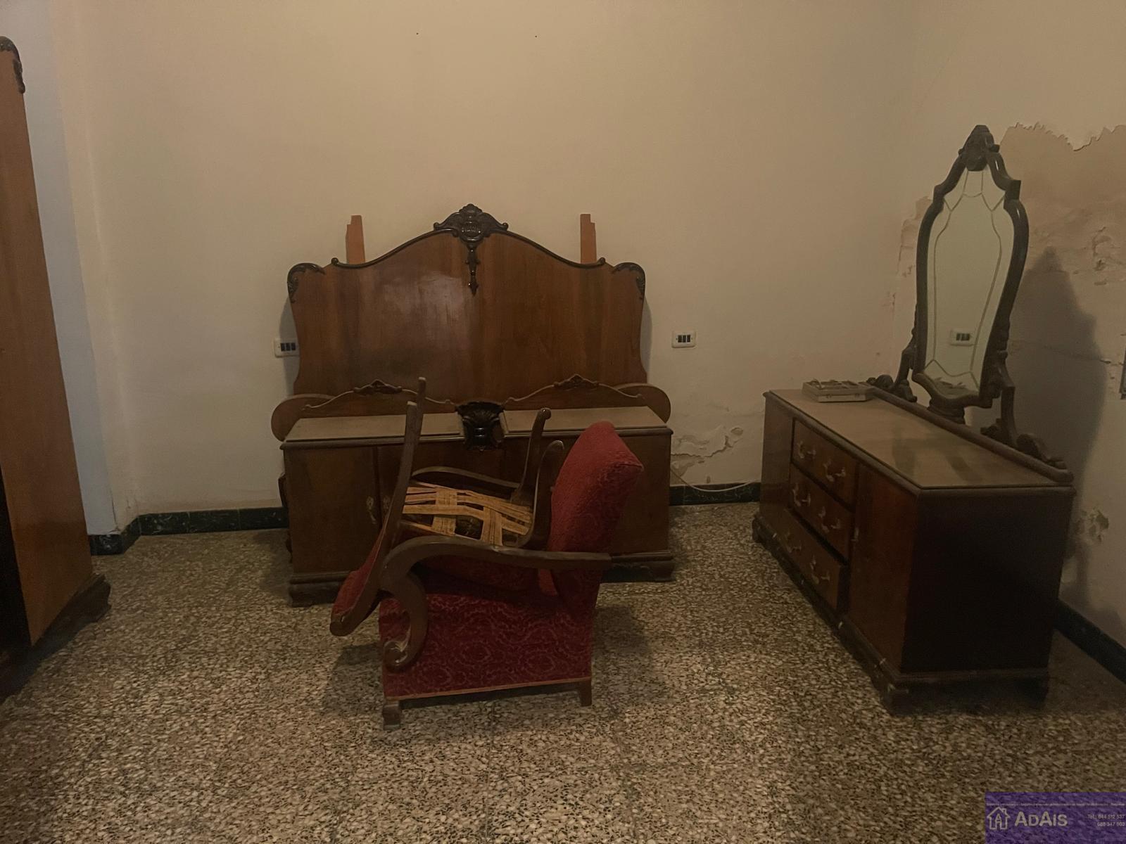 For sale of building in Almoines